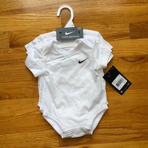 NWT 3-Pk Nike Baby Bodysuits